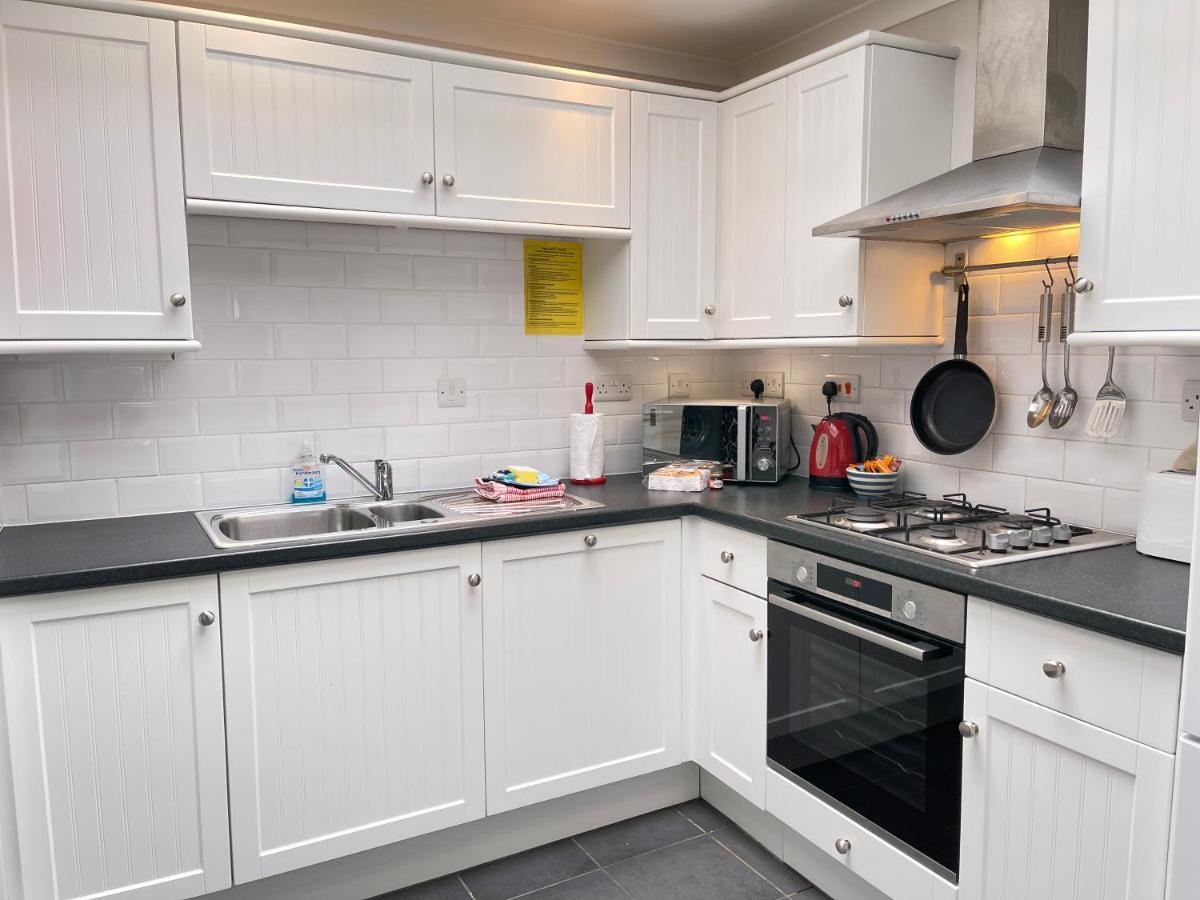 37 Trenwith Place, Charming Family Home & Garden! St Ives  Luaran gambar