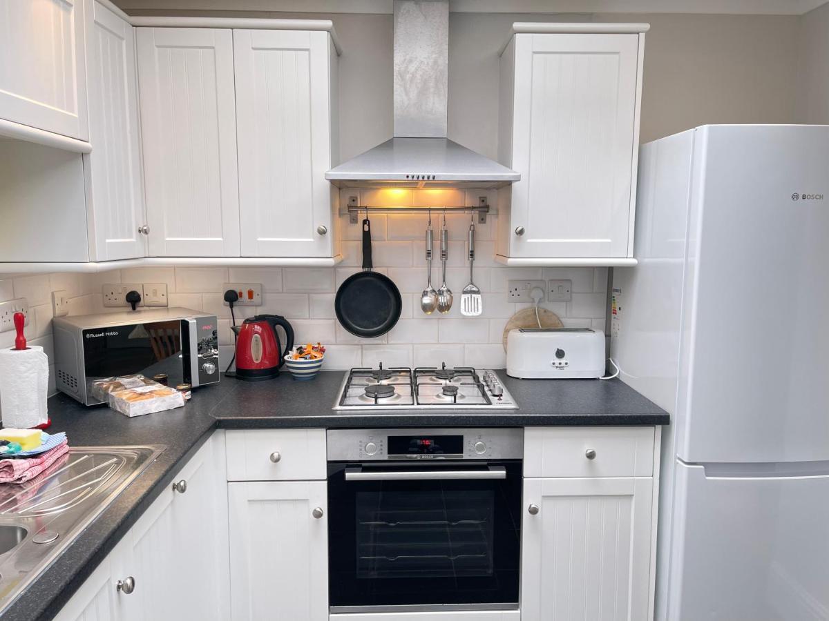 37 Trenwith Place, Charming Family Home & Garden! St Ives  Luaran gambar